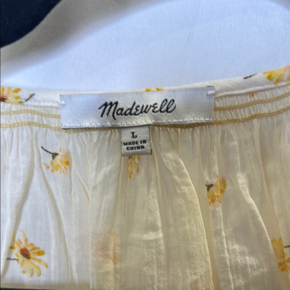 Madewell Cream Short Sleeve Floral Button Front Blouse - Picture 2 of 8